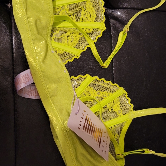 Savage Fenty Bralette - Picture 3 of 13